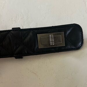 CHANEL quilted Black Leather Belt